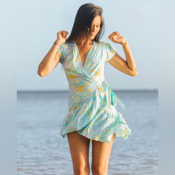 XIX PALMS Capri Party Dress - Picture 1 of 4